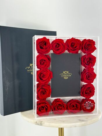 Photo Frame With Preserved Roses V