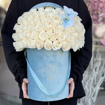 60 white roses with blue orchid V