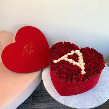 Full of Love (125 Roses) V